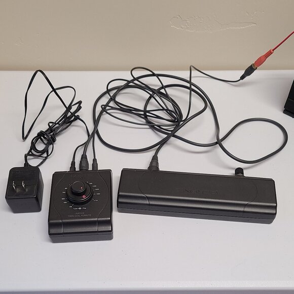 Pre-Owned Sangean RS-330 +RS-332 Digital AM/FM Clock Radio & dual Alarm Clocks. - Picture 10 of 11